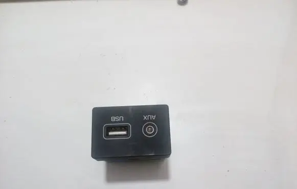 KIA Sportage USB socket connector 96120D3000
