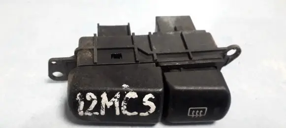 Mitsubishi Carisma Windscreen/window heater switch mr114080