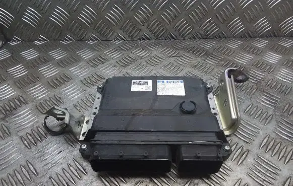 Toyota Prius+ (ZVW40) Engine control unit/module 8966147850 2762004530