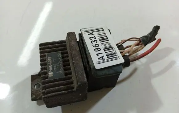 Renault Scenic II - Grand scenic II Glow plug pre-heat relay 9640469680A 9640469680--A