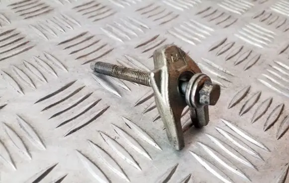Infiniti EX Fuel Injector clamp holder