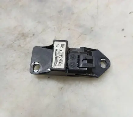 Renault Scenic I Airbag deployment crash/impact sensor 550895400 8200082994