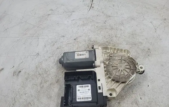 Volkswagen PASSAT B6 Front door window regulator motor 1K0959793H 05074602 02010306060285