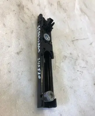 Opel Grandland X Seat belt adjustment rail 9813550780