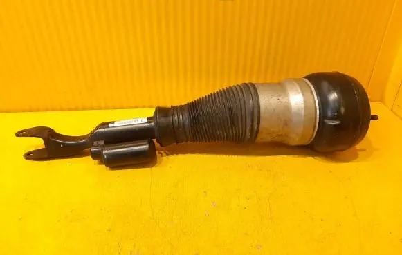 Mercedes-Benz S C217 Front shock absorber/damper A2173203513