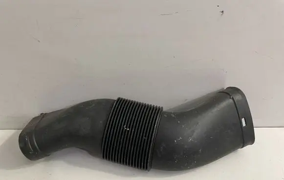 BMW X5 F15 Air intake hose/pipe 8509068
