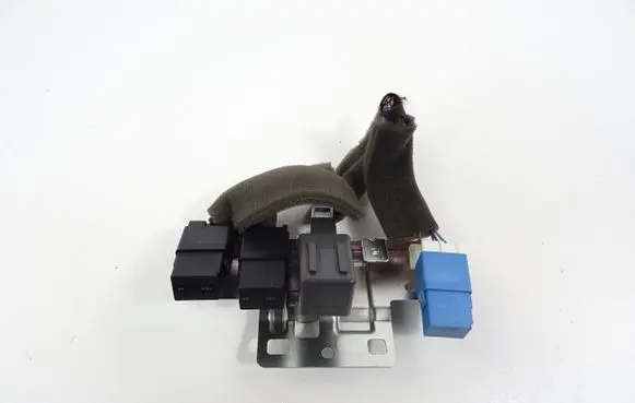 Nissan Qashqai Combustion relay 252309F905 2523079910