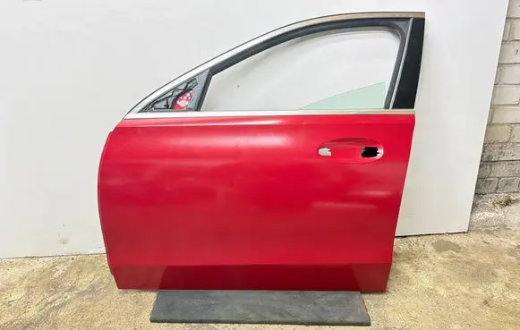 Mercedes-Benz C W206 Front door 