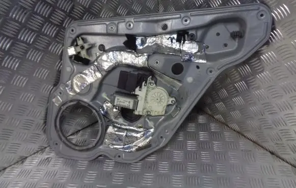 Seat Toledo II (1M) Front door electric window regulator 1C0959812A