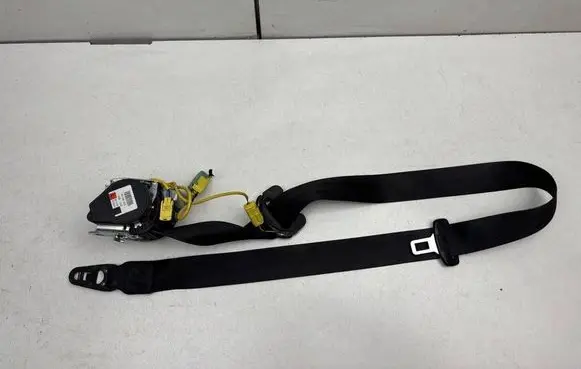 Volkswagen Touareg I Front seatbelt 7L0857705G