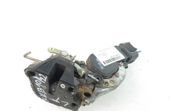 Suzuki Grand Vitara I Rear door lock