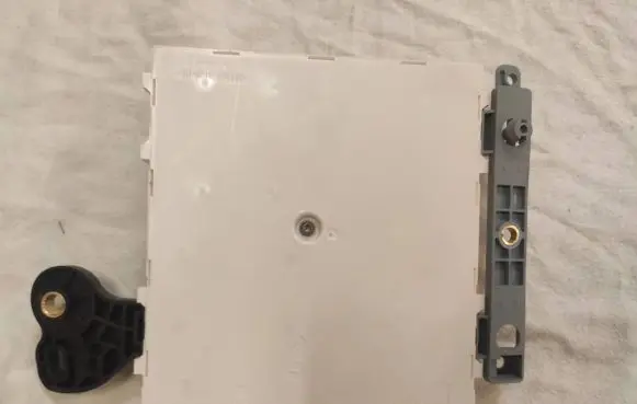 Volvo S60 Central body control module 32400409AA 36003838