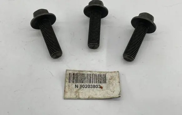 Volkswagen PASSAT B6 Nuts/bolts N10203803