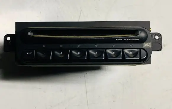 Chrysler Town u0026 Country IV CD/DVD changer P05064003AD