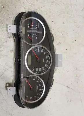 Subaru Impreza II Speedometer (instrument cluster) 85002FE410