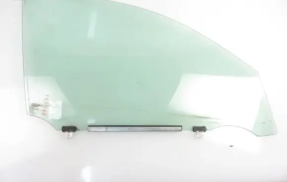 Toyota RAV 4 (XA30) Front door window glass four-door 