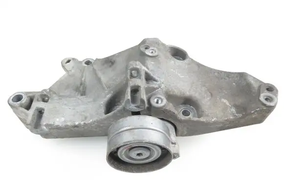 Renault Megane II Generator/alternator bracket 8200100148