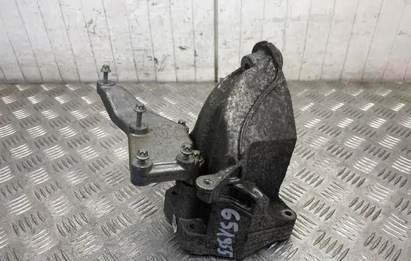 Mercedes-Benz Sprinter W906 Engine mounting bracket A6512231704 A6510940039