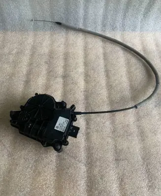 Seat Alhambra (Mk2) Sliding door latching motor 7N0843745