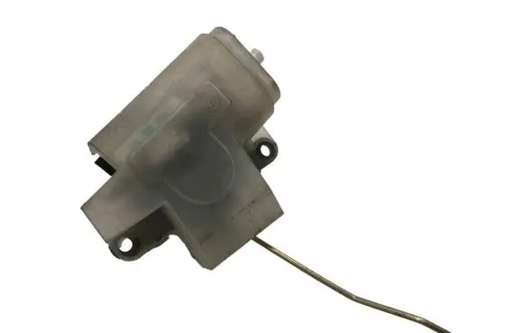 Audi A4 S4 B5 8D Tailgate exterior lock 8D0862055