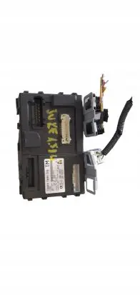 Nissan Juke I F15 Comfort/convenience module 284B11KB1A