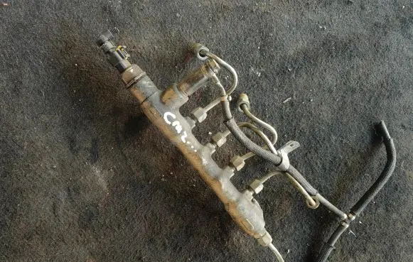 Chevrolet Cruze Fuel main line pipe
