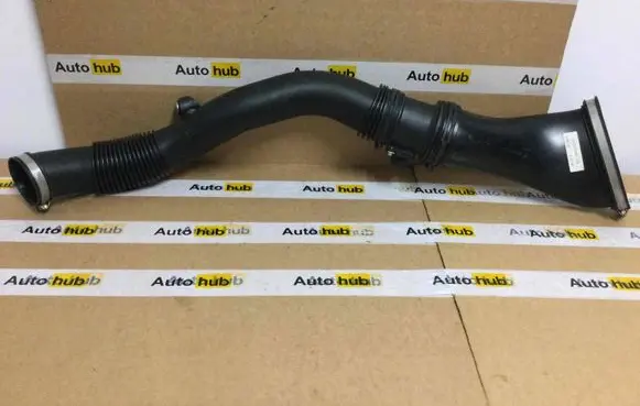 Porsche Panamera (971) Intercooler pipe mounting bracket 971129532H