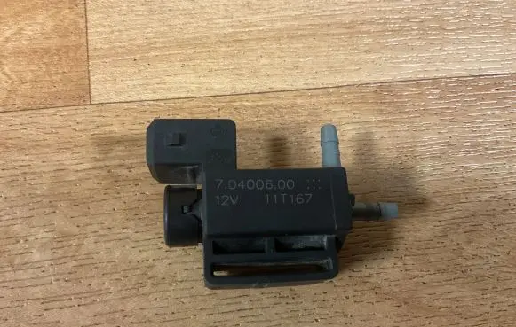 Ford C-MAX II Turbo solenoid valve 70400600 11T167