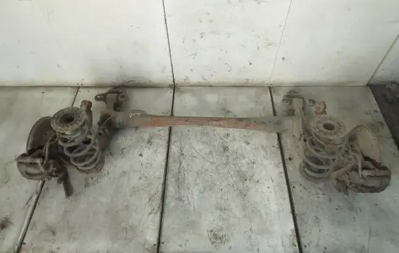 Opel Zafira A Rear axle beam 