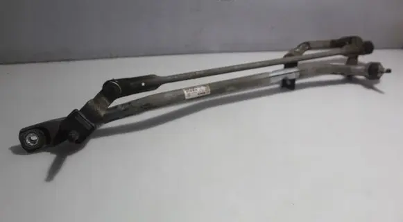 Audi A6 C7 Front wiper linkage 
