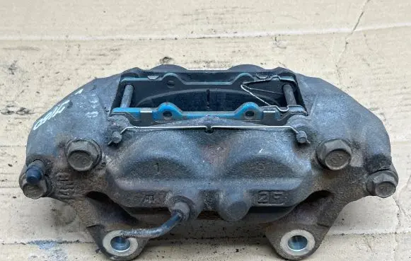 Front brake caliper