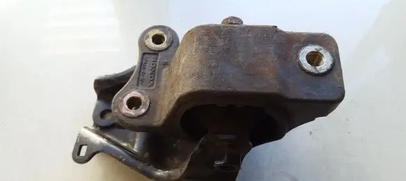 Honda Jazz Engine mount bracket
