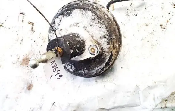 Volkswagen PASSAT B5 Brake booster 4b3612105
