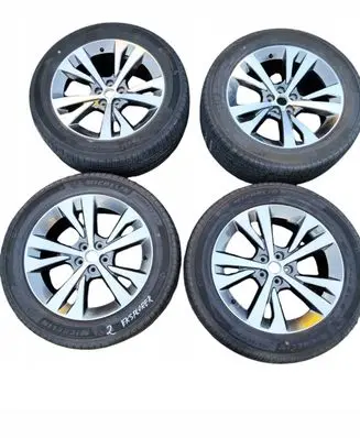 Ford Explorer R20 alloy rim 