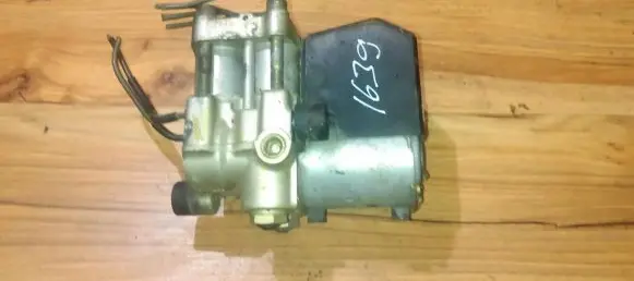 Nissan Primera ABS Pump 93824780