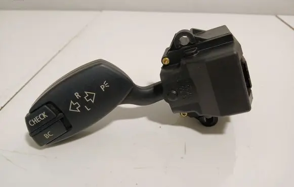 BMW 5 E60 E61 Indicator stalk 6924103