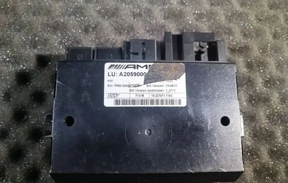 Mercedes-Benz C W205 Transfer box differential control unit A2059000327