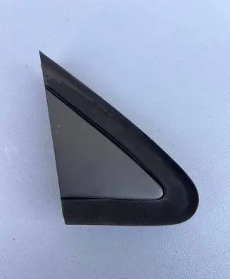 Volkswagen Polo IV 9N3 Front door trim (molding) 6Q0853274A