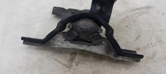 Chevrolet Captiva Engine mounting bracket NOCODE