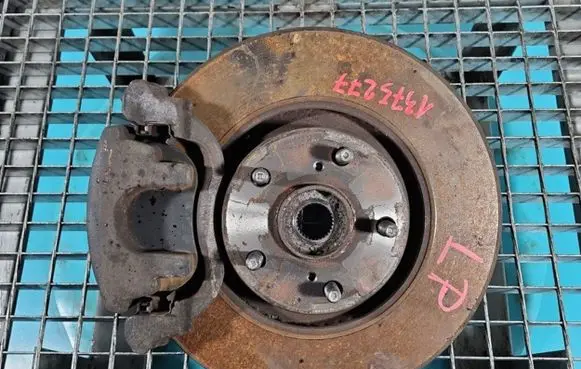 Toyota Avensis T270 Front wheel hub spindle knuckle IMPRK1375277