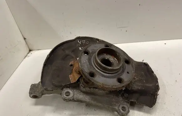Volvo V70 Front wheel hub spindle knuckle 9481943