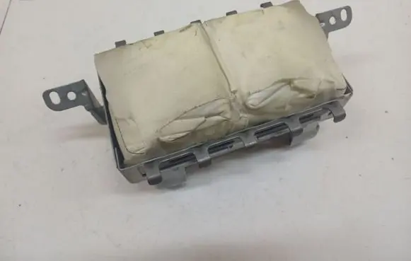 Toyota Corolla Verso AR10 Passenger airbag 