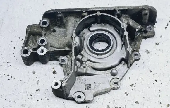 Volkswagen Golf VII Oil pump 04E115109D 04E115105AP