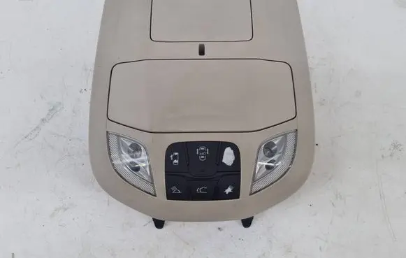 Chrysler Pacifica Front seat light 6ES94PD2AC 2572172200186 33016AI