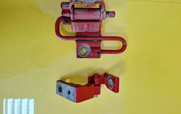 Volkswagen PASSAT B5.5 Front door hinge set 