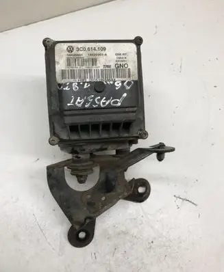 Volkswagen PASSAT B6 ABS Pump 3C0614109