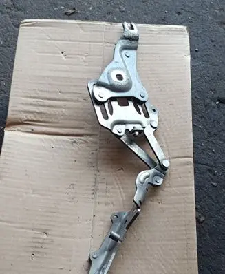 BMW X5 E70 Engine bonnet/hood hinges 7148348