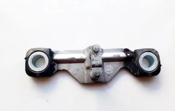 Audi A3 S3 8P Rear door lock loop/hook striker 8p4827507a