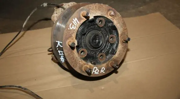 Volkswagen II LT Front wheel hub spindle knuckle 9043320502 9043340045