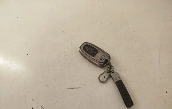 Audi A7 S7 4G Ignition key/card 